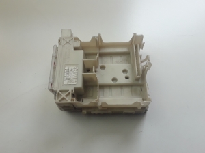 Sicherungskasten Innenraum - 827300H030A