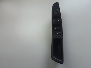 Front door glass switch - 82731C8010