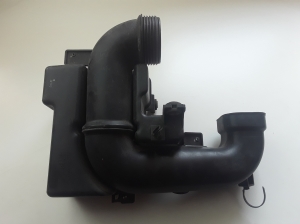 Hyundai i40 (2011–2026) Rezonatora tvertne 282203Z300 - 2