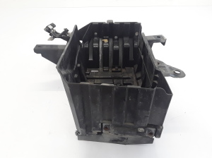 RENAULT Trafic II (2001–2014) Batteriehalter 8200720386 - 3