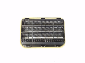 Porsche Cayenne (2010–2017) Rear fender vent grille 7PP819181A - 3