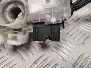 Ford Ranger (2006–2011) Switch and its parts 55208UR82 - 3