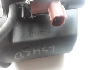 LEXUS LS (2006–2017) Other reservoir 2571950010 - 3