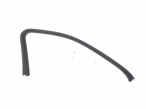   Autre pièce de porte avant  - 7P0867671A 