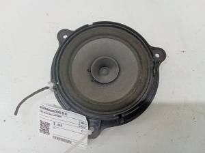 Rear side door speaker