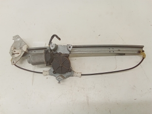 NISSAN Navara (2005–2015) Aizmugurējo sānu durvju logu pacēlājs un tā detaļas - 3