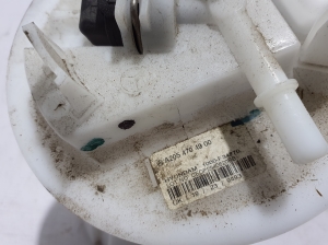 Mercedes Benz GLC-Class 253 (2015–2019) Kütusepump paagis A2054704900 - 3