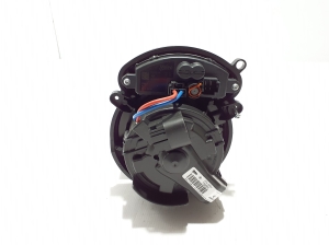 RENAULT Kangoo III (2021–2026) Salongi puhuri mootor 272100586R - 2