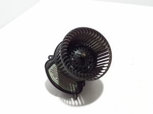 RENAULT Kangoo III (2021–2026) Salongi puhuri mootor 272100586R - 4