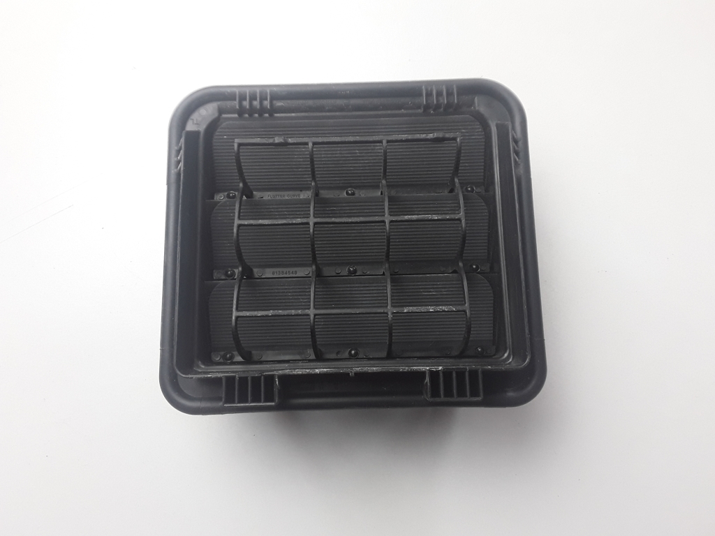 Kia Sportage (2016–2021) Rear fender vent grille 813848