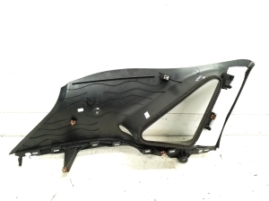 Ford Kuga III (2020–2026) Tagumise toe sisekujundus LV4BS31148AEW - 3