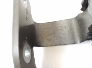 Porsche Cayenne (2010–2017) Trunk lid hinge 7P5827302 - 3