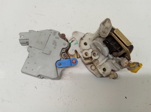NISSAN Terrano R20 (1996–2007) Tagumise külgukse lukk A0271 - 2