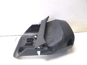 Steering column trim - JX7B3533