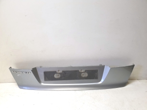 Tagumine numbrimärgi hoidik - 7S71A423A40A