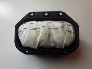 Kaassõitja turvapadi armatuurlauas - 12783595