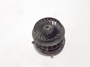   Heizungsgebläsemotor  - A0999062003 