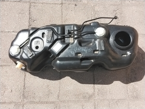 Fuel tank - 8910161M0