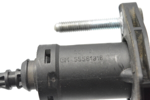 Opel Astra J (2009–2017) Clutch master cylinder 55561916 - 4