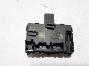 AUDI Q7 (2015–2026) Front door control unit 4M0959793P - 2