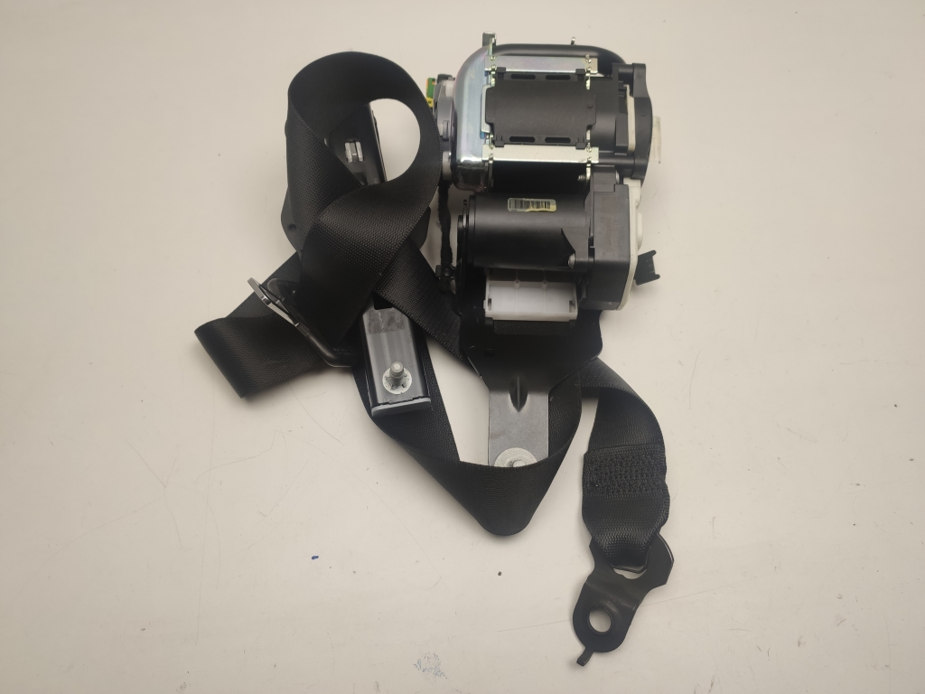 Mercedes Benz CLS-Class 218 (2011–2018) Front seat belt A2128609285 Mercedes Benz CLS-Class 218 (2011–2018) Front seat belt A2128609285