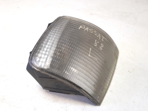 Volkswagen Passat B3 (1988–1993) Eesmine suunatuli 357953049A - 3