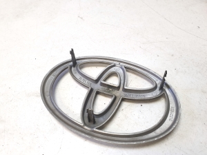 TOYOTA Avensis T25 (2003–2008) Emblem 7531105030 - 3
