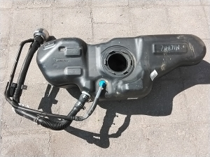 Degvielas tvertne - 172055FA0A