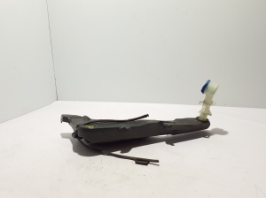 Peugeot 308 III (2021–2026) Front washer fluid reservoir 9843214980 - 3