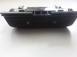 Schalter für Sitzheizung - 4A920C1000