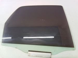 Tagumise külgukse klaas - 93292392