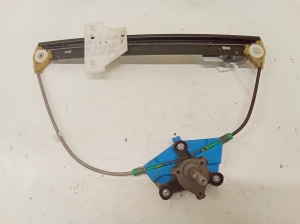 Rear side door window regulator