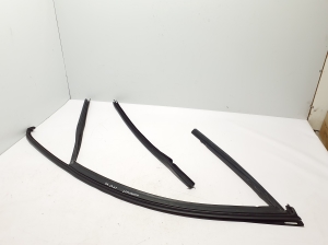 AUDI Q7 (2015–2026) Front door rubber seal 4M0837431B - 2