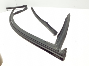 AUDI Q7 (2015–2026) Front door rubber seal 4M0837431B - 3