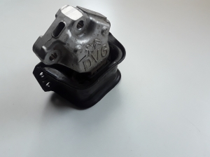 Peugeot Partner II (2008–2018) Engine mount 9636583980 - 4