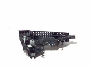 AUDI Q7 (2015–2026) Front door external opening handle and its details - 4
