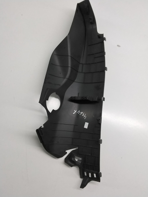 Suzuki Swace I (2020–2026) Tagumise toe sisekujundus 6255102730 - 2