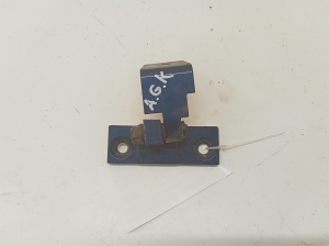 Rear side door lower hinge - 7068089
