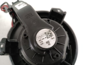 Ford Kuga III (2020–2026) Heater blower motor JX6A19846BD - 3