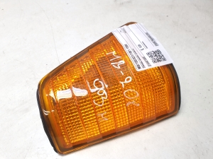 Mercedes Benz 100 631 (1981–1996) Blinker vorne 014401506