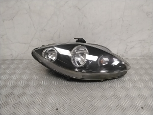 Headlight - 89315809