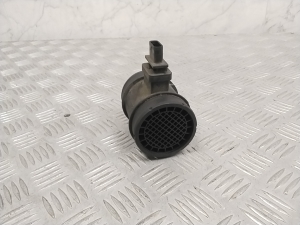 Opel Meriva (2003–2010) Mass air flow sensor 55561304 - 3