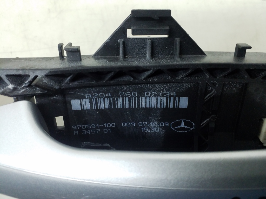 MERCEDES-BENZ C-Class W204/S204/C204 (2004-2015) Kairė šoninių durų išorinė rankenėlė A2047600170 20983397