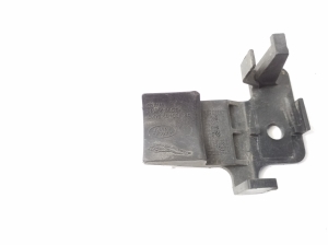 Jaguar F-pace (2016–2026) A/C condenser bracket GX73601C38BC - 3