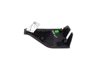 Ford Kuga III (2020–2026) Veel üks katuseriba detail LV4BS42947AFW - 3