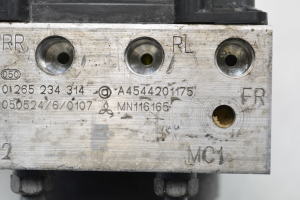 Smart Forfour (2004–2006) ABS plokk A4544201175 - 3