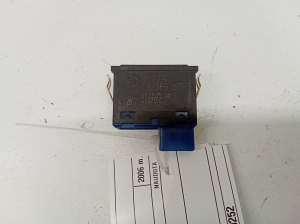 BMW X5 E53 (1999–2006) Trunk lid close switch 8365579 - 2