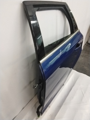 Ford Focus (2011–2018) Tagumised küljeuksed ja nende osad 1835851 - 5