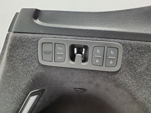 AUDI Q7 (2015–2026) Trunk side trim panel 4M0863879Q - 3