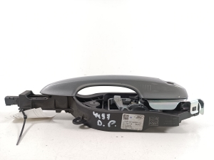 Ford Kuga III (2020–2026) Front door external opening handle and its details - 3
